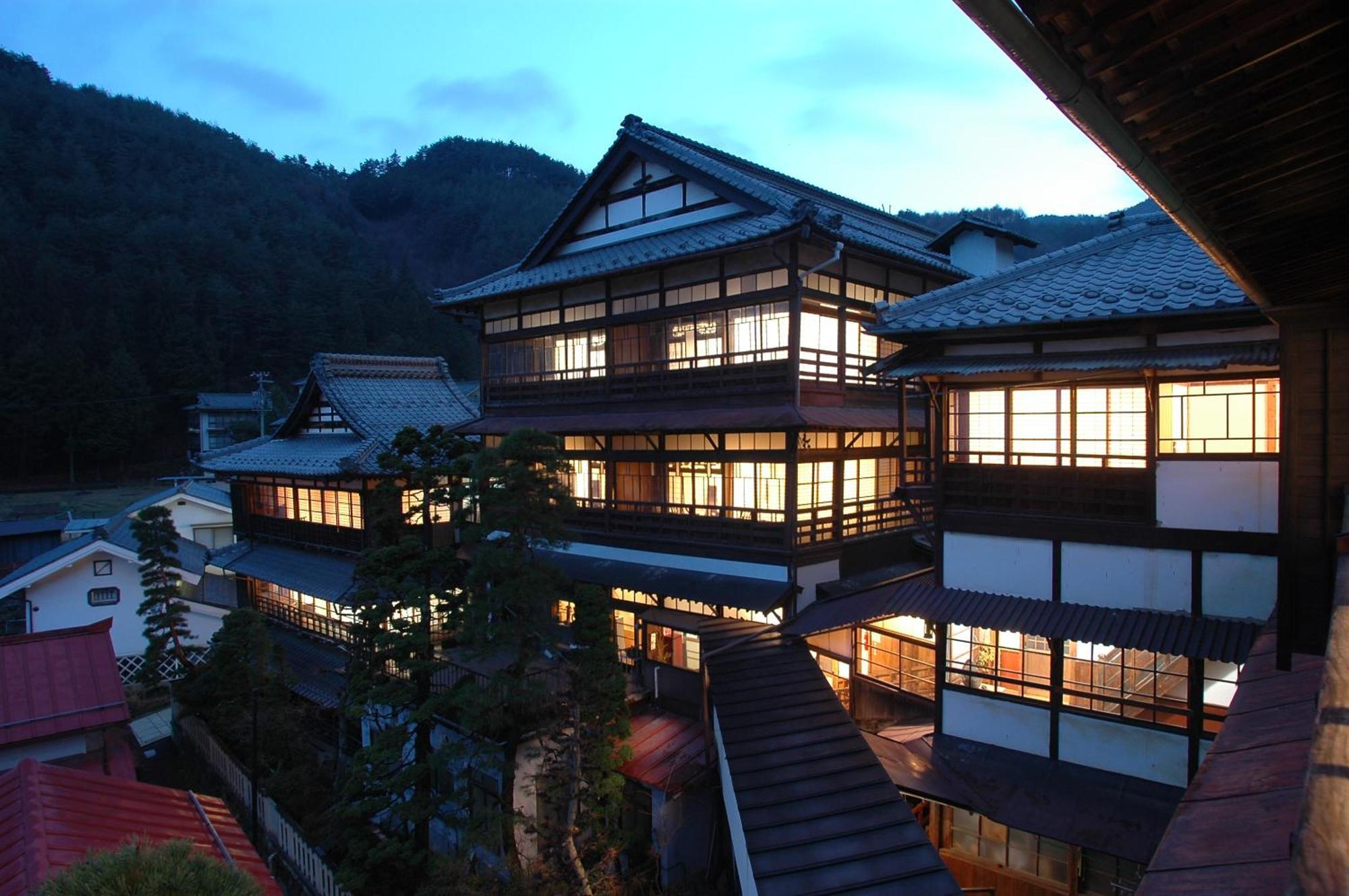 Masuya Ryokan Aoki Екстер'єр фото