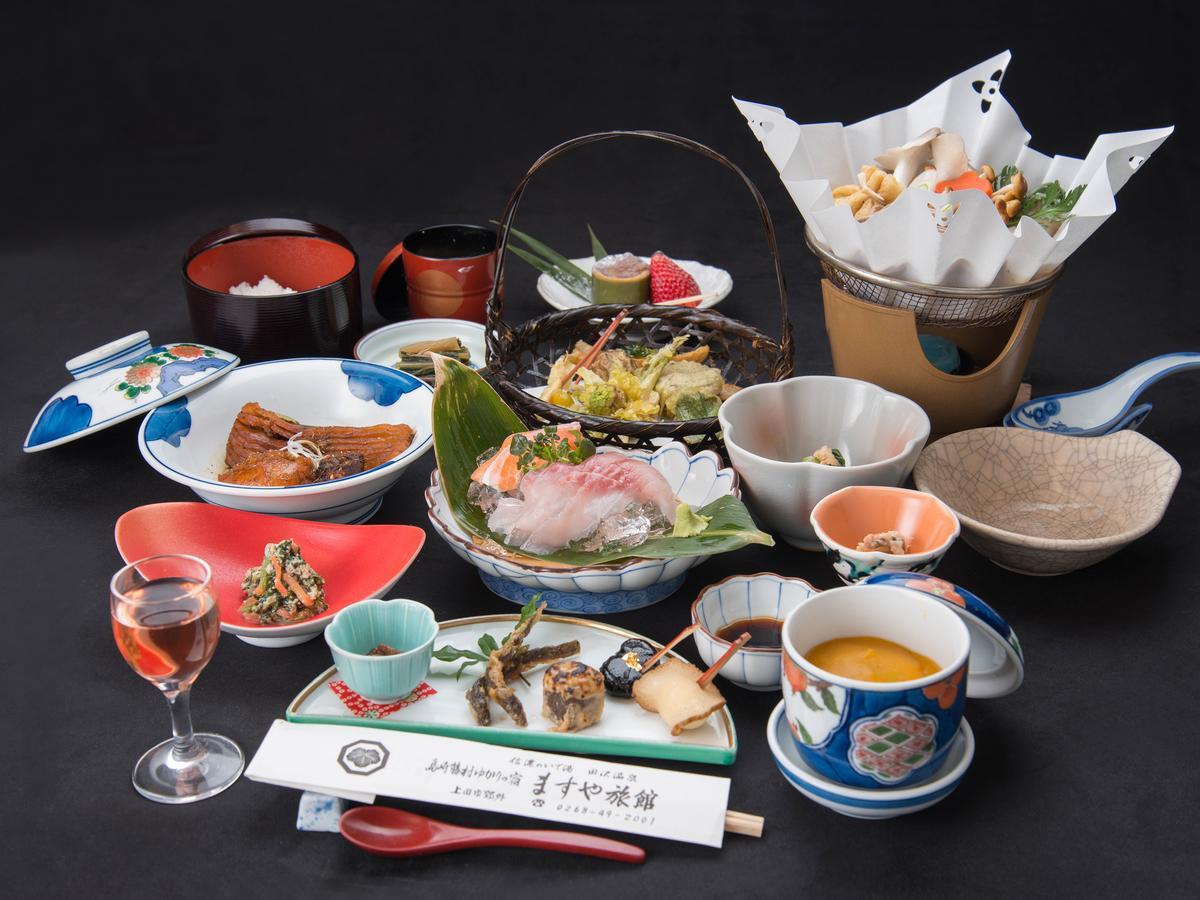 Masuya Ryokan Aoki Екстер'єр фото